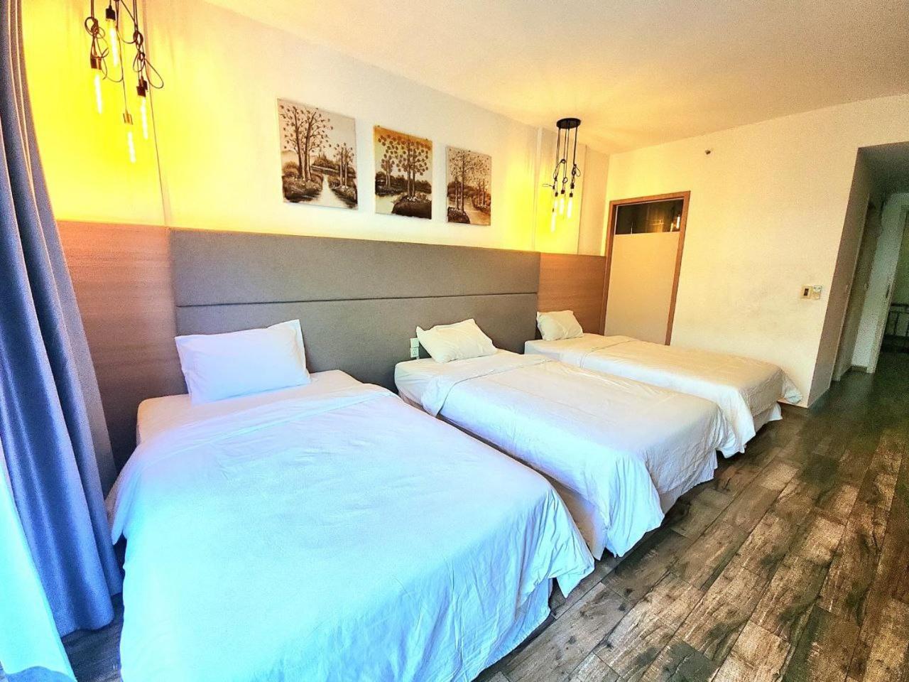 Chilchill Hotel Riverside 프놈펜 외부 사진