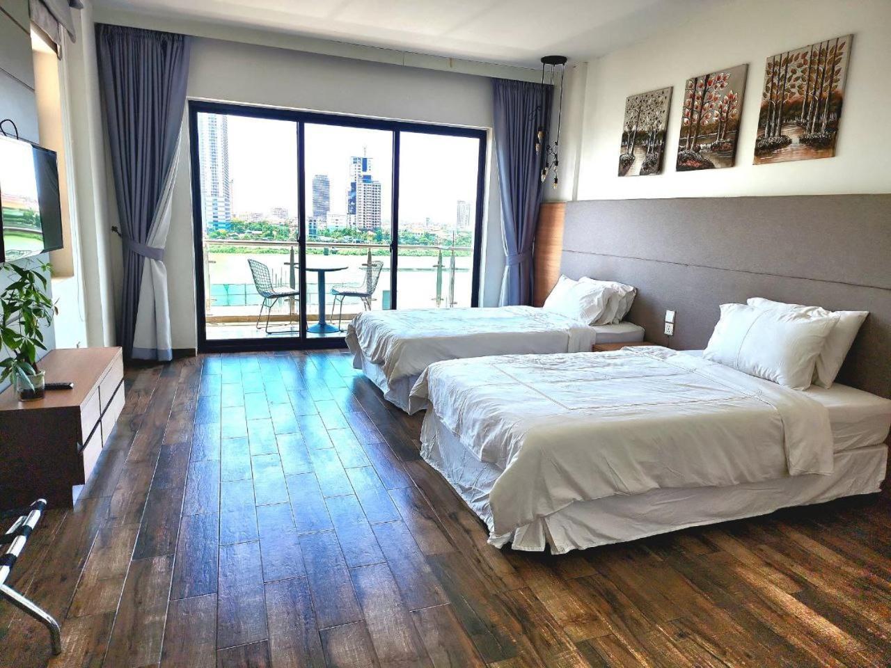 Chilchill Hotel Riverside 프놈펜 외부 사진