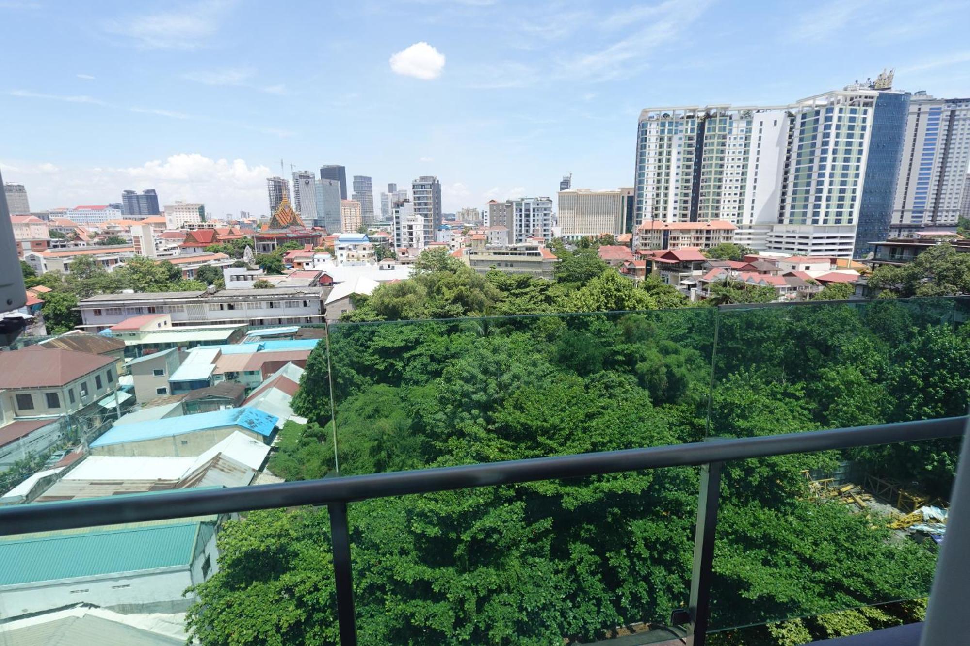 Chilchill Hotel Riverside 프놈펜 외부 사진